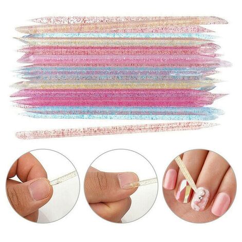 Plastic cuticle pusher, Двусторонний пластиковый толкатель для кутикулы.