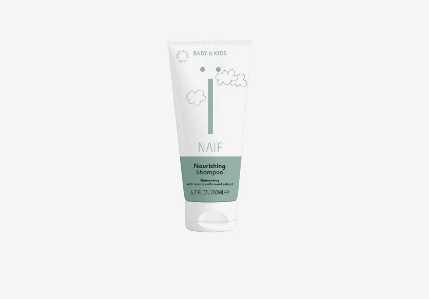 NAÏF Nourishing Shampoo, Saippua ja kyyneleeton shampoo